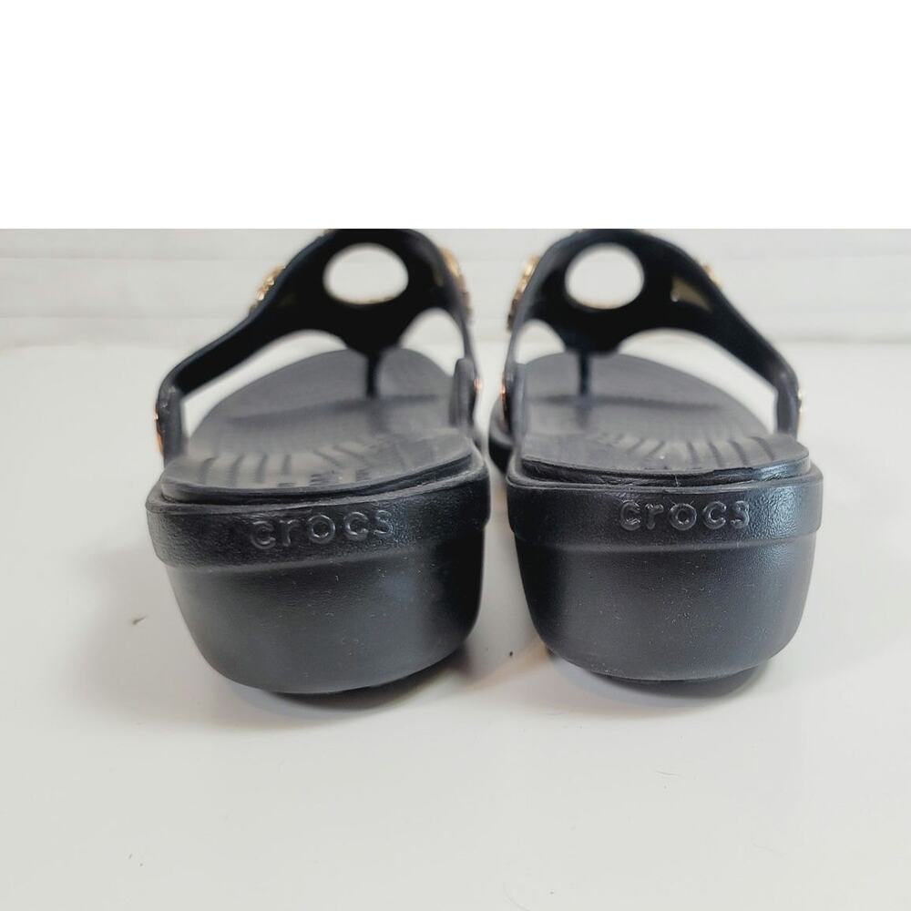 Crocs Sanrah Diamante Wedge Flip Sandal in Black, sz 10 - Picture 7 of 16